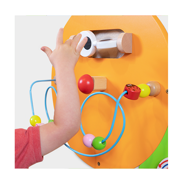 Paneles para pared con actividades Oruga